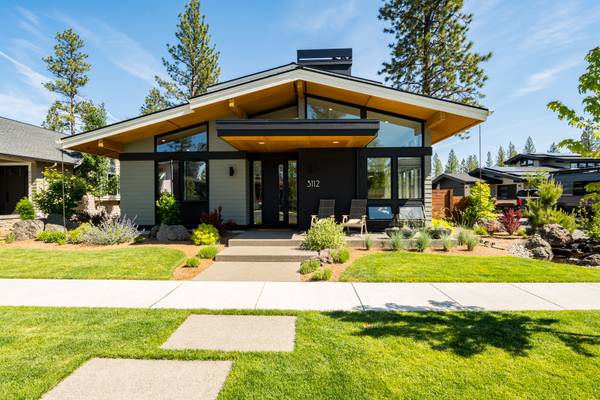 Discovery West Contemporary Custom Home 1