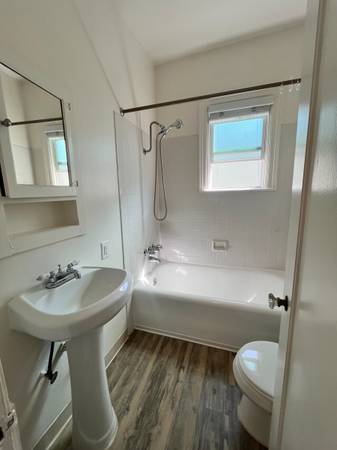 $1,925 / 850ft2 - Charming Apartments in the Heart of Alameda – Studios & 1-Bedrooms (alameda)63946806360579121