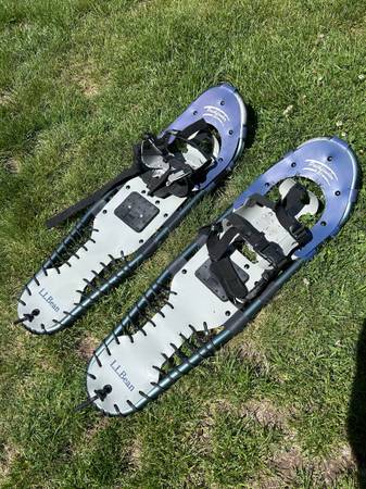 L.L Bean Pathfinder 30 Snowshoes 1