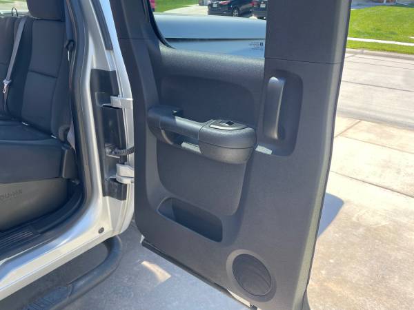 2012 Chevrolet Silverado Z71 4X4 - Photo 14