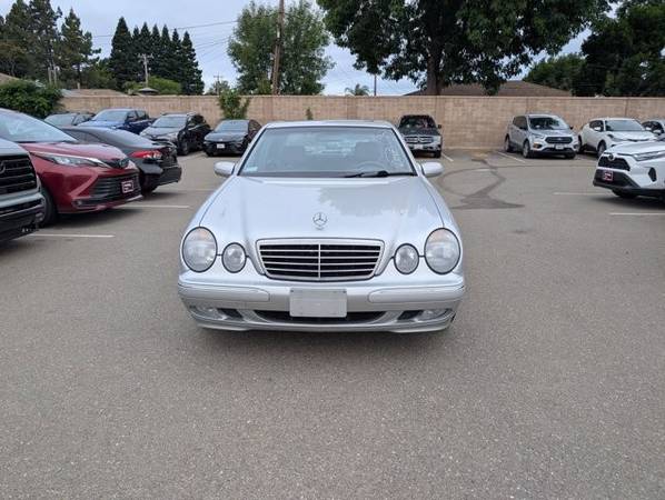 2000 Mercedes-Benz Clase E Eclass Sedán - $9.388 (Llame al *(510) 398-4108* para confirmar disponibilidad al instante)63486836274051121