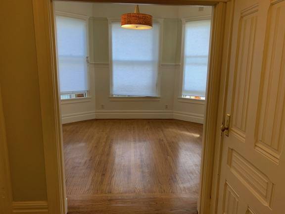 Bright Spacious 1-Bedroom in Oakland Arts District 1