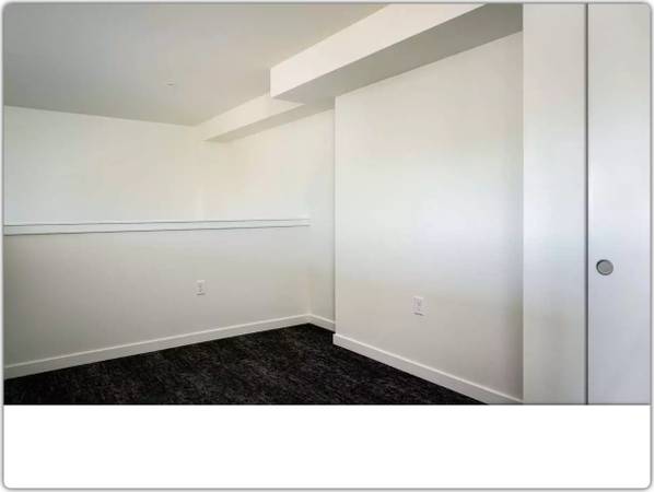 $1.580 / 496 pies² - ¡La mejor ubicación en Eugene! Estudio - ¡Hay que verlo para creerlo! (Eugene - Universidad de Oregón)63373543317251121