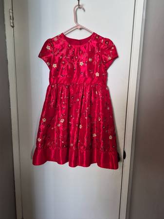 Girls Size Large Unbranded Red Floral Dress 1