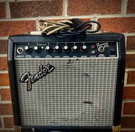 Fender Frontman 15R Guitar Amp – Reverb, Clean & Drive Channels 1