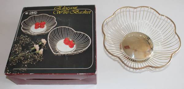 Davco Silver Elegant Wire Basket 1