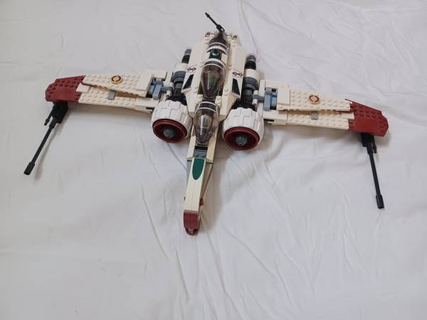 Lego Star Wars ARC-170 Starfighter (8088) 1