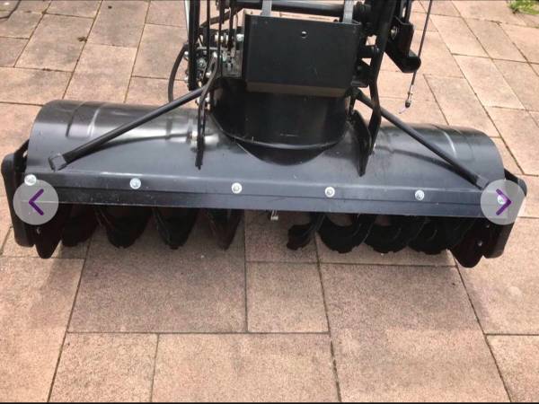 Husqvarna Tractor Front Mount - 42" 2-Stage Snow Thrower 531 30 71-69 - $700 (Buffalo Grove)63471016763267122