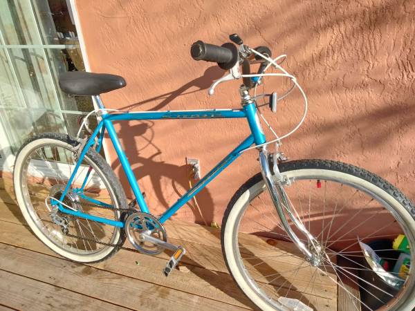 1987 Schwinn Supreme cruiser de 5 velocidades - $450 (Pittsburg)63471454077313121