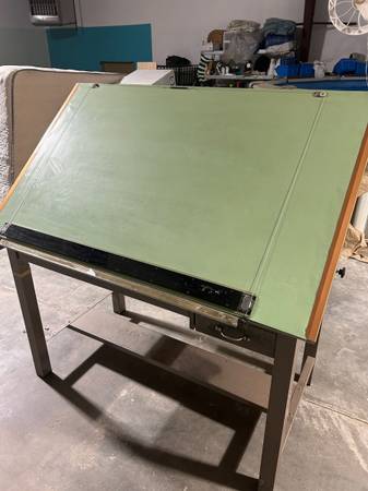 Drawing table / full size 1