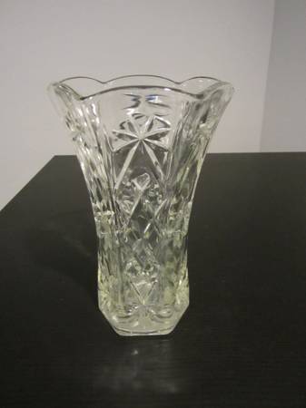 Beautiful Vintage Pressed Cut Glass Vase 1