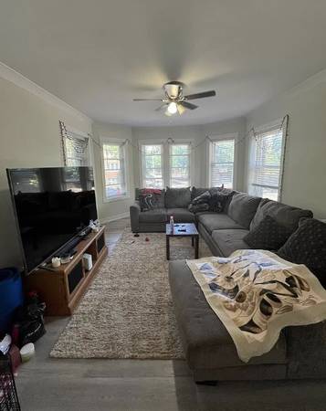 $1,795 / 1br - Gorgeous Rehabbed 1 Bedroom! In unit Washer/Dryer! (Buena Park)63781630965507121