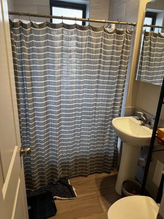$1,870 / 1br - 835ft2 - 1br | East Lakeview/Boystown | Dic 1 (Flexible) (Chicago)64041648234499122