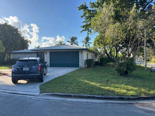 $584,900 / 3br - 1930ft2 - HAGAMOS UN TRATO.. CASA UNIFAMILIAR CON PISCINA POR MENOS DE $600,000 (CORAL SPRINGS)64311410055554122