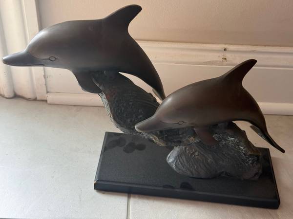 Beautiful Bronze Two Dolphins sculpture 1
