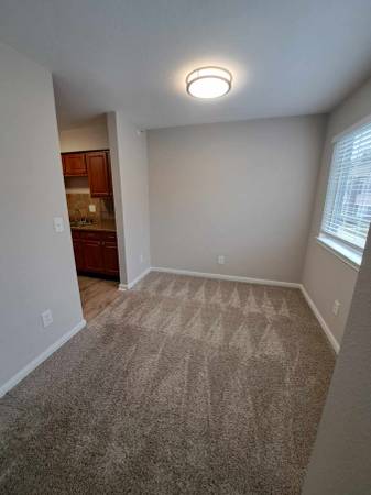 $1,050 / 1br - 710ft2 - Charming One Bedroom Apartment (Broken Arrow)63982128153603124