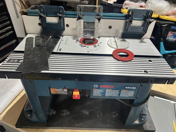 Bosch Router table (RA1181) 1