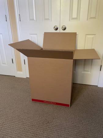 Heavy duty shipping box - never used 1