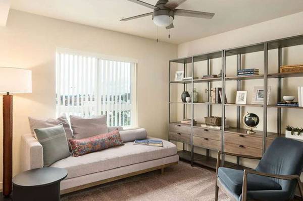 $1,699 / 2br - 2/bd, Alacena de cocina, Lavadora y secadora de tamaño completo (31701 Pete von Reichbauer Way S, Federal Way, WA)63786707884163120