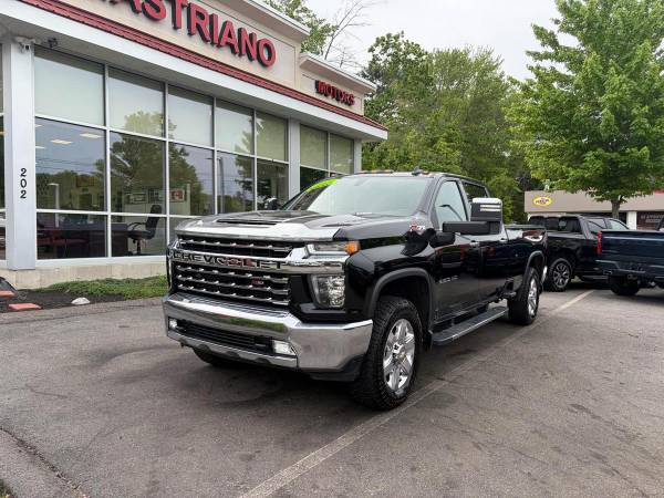 2021 Chevrolet Silverado 2500HD - Photo 2