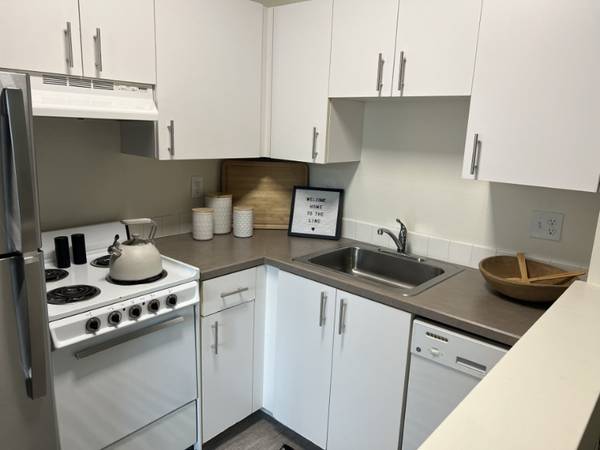 $966 / 474ft2 - Live Smart | Affordable Housing Studio at Linc245 (Downtown Portland)63914972809218120