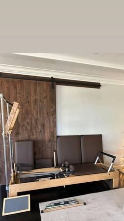 PEAK PILATES REFORMER / TOWER COMBO 1