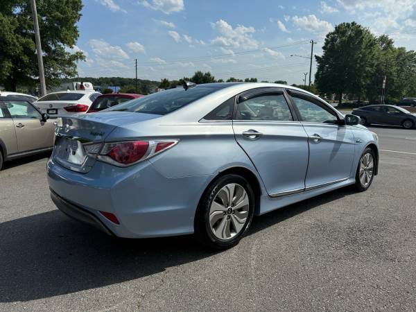 2014 Hyundai Sonata Hybrid Limited UN SOLO DUEÑO. ¡CARFAX LIMPIO! ¡FULL EQUIPO! - $7,995 (Indian Trail)63613444802051123