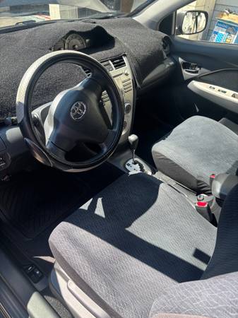 2008 Toyota Yaris - $5,500 (redwood city)63613170940931124