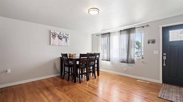 $355,000 / 3br - 1604ft2 - Renovated Home for Sale - NOT RENT / 6958 W Agate St. (Pasco)63657226314243121