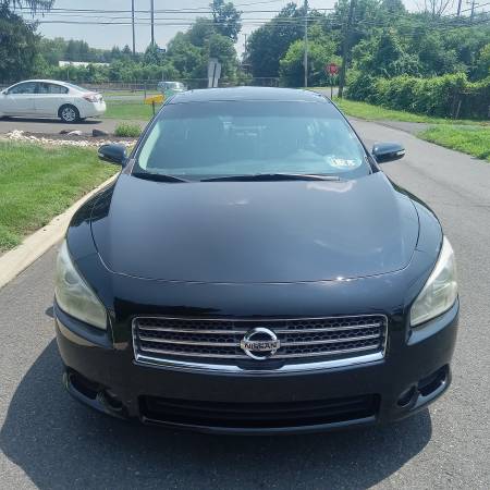 1 propietario Maxima SV 2009 Nissan - $6500 (Levittown, PA)63491122482305124