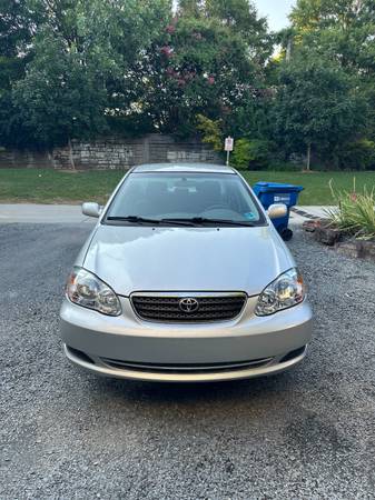 2005 TOYOTA COROLLA CE - $4,500 (Glenwood park)63620196993793120