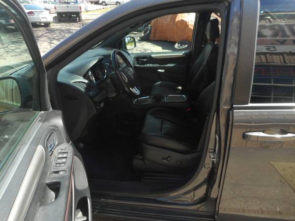 2019 Dodge Grand Caravan - $10,995 (Court Avenue Motors Adel, Iowa)63613559654657123