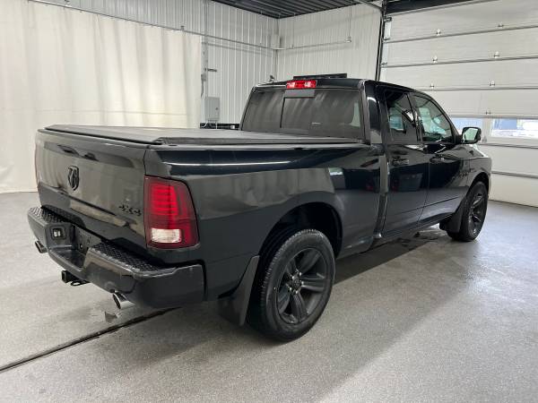 2016 RAM 1500 Sport 4dr - Photo 4