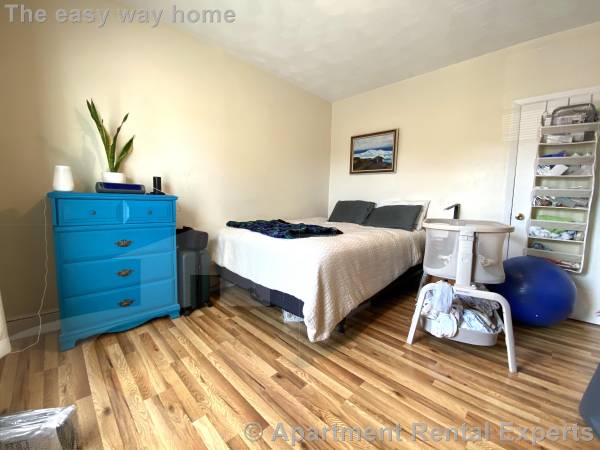 $2,500 / 1br - -- Sweet 1 Bed (( 5 Mins to the T )) -- October 1st - NO FEE (Central Sq. \ MIT)63655287518593121