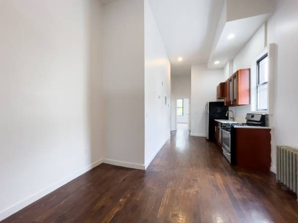 $3,900 / 2br - NO FEE / Amazing 2 Bedroom 1-Bath Plus Loft / Prospect Park (Crown Heights)63816625248259124