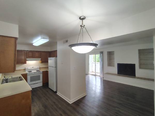 $921.00 / 1br - 672ft2 - Modern 1 Bed, 1 Bath Apt in Lynchburg, VA - $921/mo - Available 10/15/63851966683649121