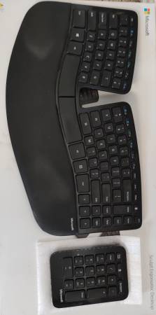 Microsoft Sculpt Ergonomic Keyboard 1
