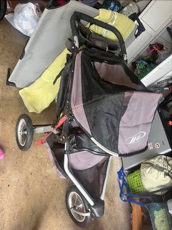 ⭐️ BOB Stroller - Activity / Jogging Stroller 1