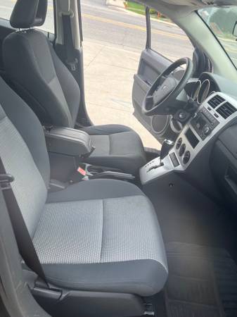 Dodge  Journey 2011 - $3,995 (FRANKLIN PARK)63493877499777124