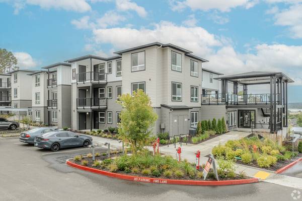 $2,260 / 2br - 1034ft2 - 2br/2bth Luxury Apartment Home, Move-in Ready!! (Troutdale)63956649853186123