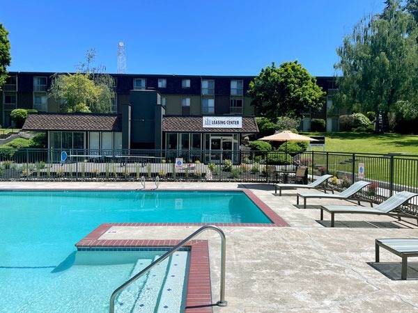 $1.795 / 1br - 690ft2 - ¡Imperdible! Apartamento de 1 dormitorio y 1 baño, amplio armario empotrado, lavadora y secadora dentro (Auburn, South King County)63814636251907120
