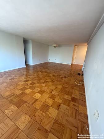 $4,450 / 3br - 1500ft2 - **BROOKLINE 3BED/2BATH-CLOSE TO BOYLSTON ST, LONGWOOD & BEACON ST! (Brookline)63699215654401122