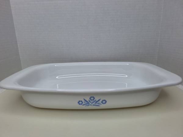 Corning Ware P-21 Blue Cornflower Roaster, 1970s 1