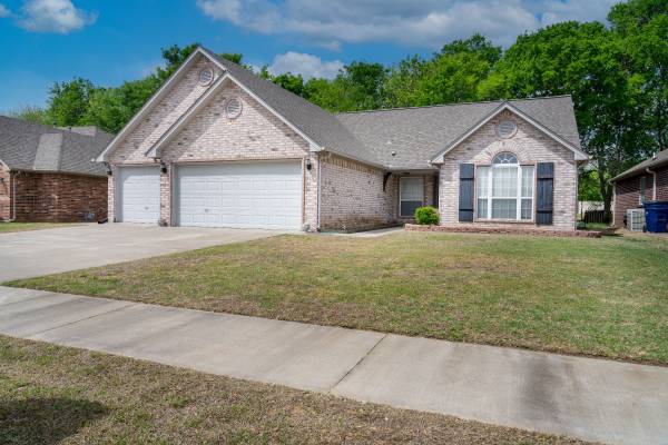 $280,000 / 3br - 1637ft2 - Owasso home for sale (Owasso)63981974324867120
