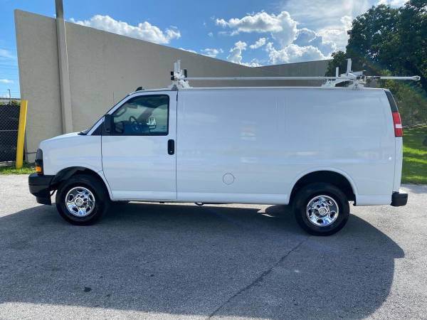 2020 Chevrolet Chevy Express 2500 3dr Cargo Van  cargo vans and trucks - $19,800 (+ Cita auto Sales)63479481139329124