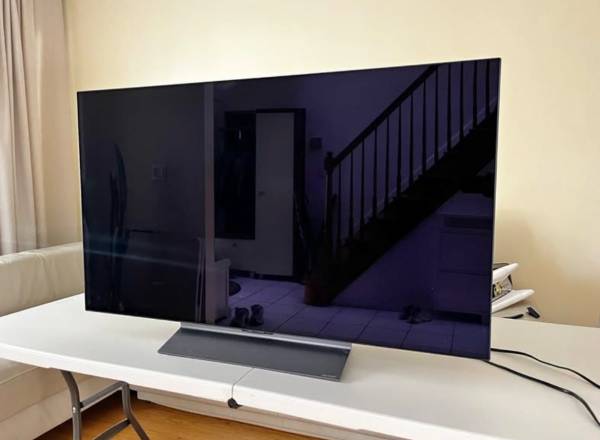 LG OLED evo C3 48 Inch HDR 4K Smart TV 1