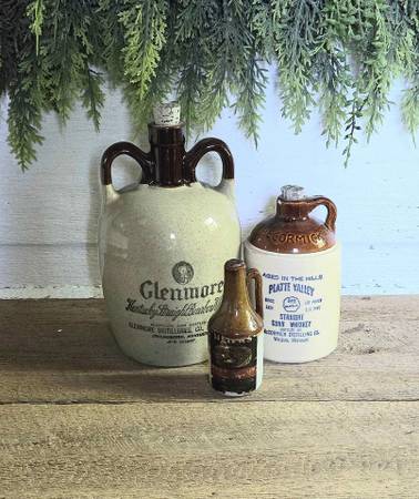 3 Piece Jug Lot 1