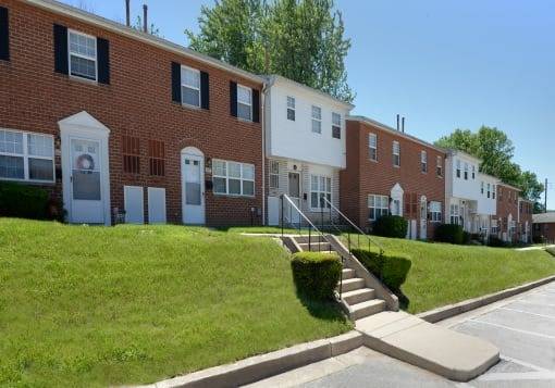 $1,735 / 2br - 950ft2 - 2 BD, Estacionamiento fuera de la calle, Admite mascotas (24 Colony Hill Ct, Baltimore, MD)63694591227139122