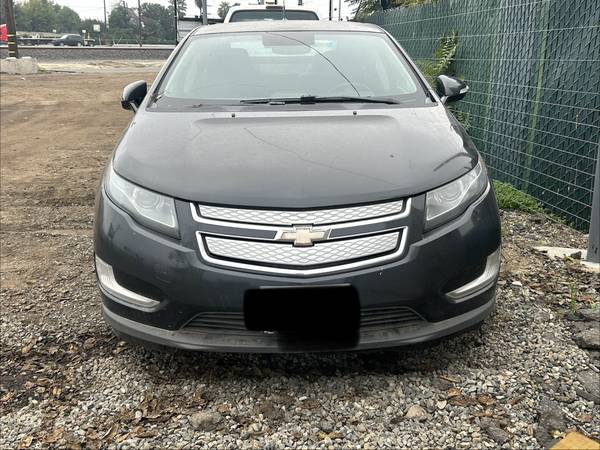 2014  Chevy Volt For Parts Only! 1