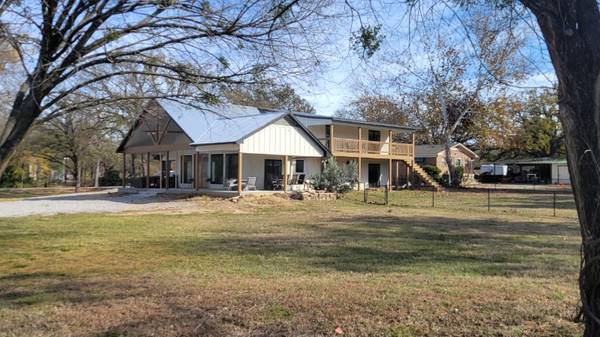 Beautiful fully Upgraded Lake House in Lake Kiowa 1
